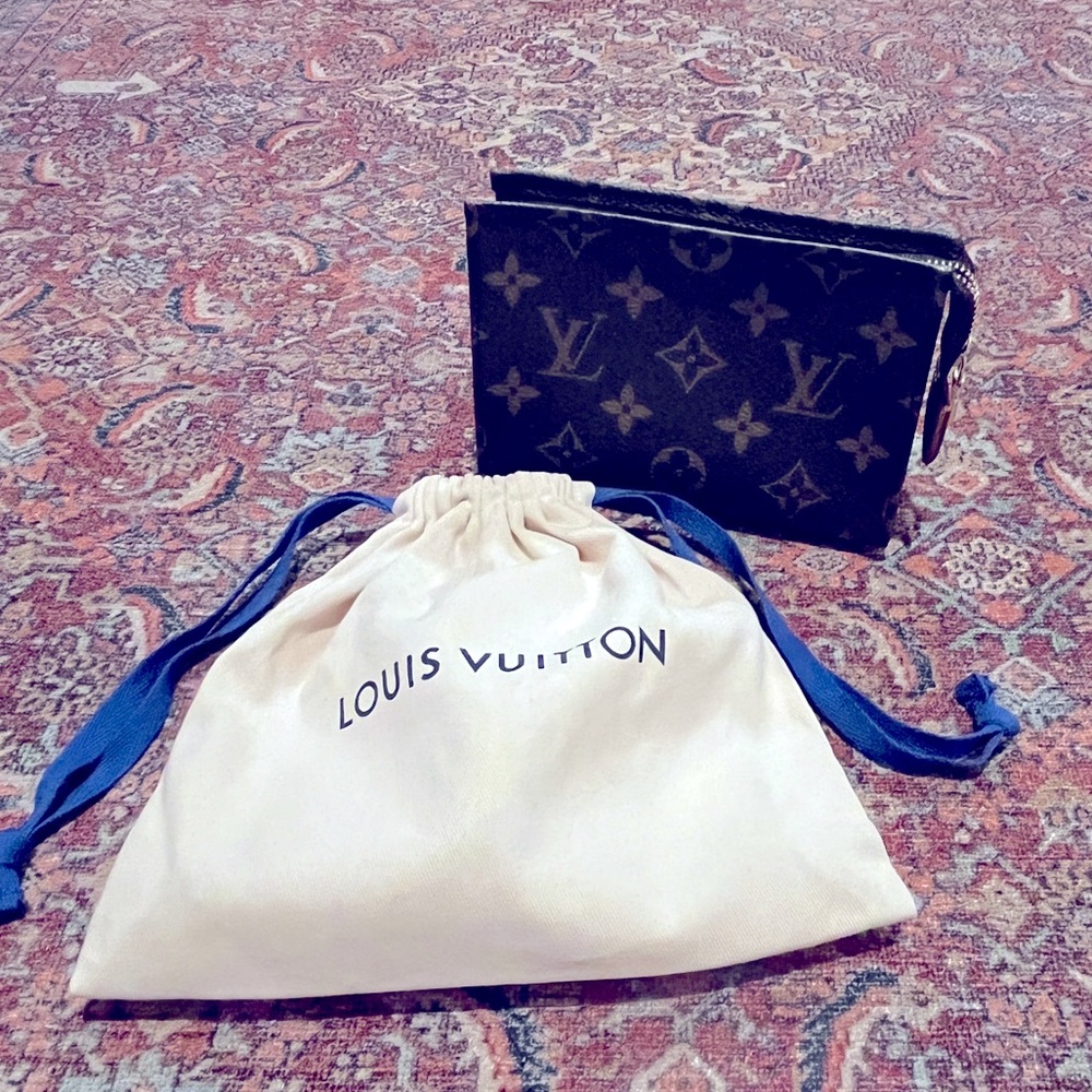 Louis Vuitton Toiletry Pouch 15
